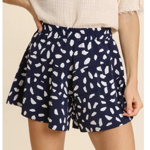 NWT Umgee + Flutter Shorts in Navy & White Elastic Waist Size 1X - Picture 1 of 13